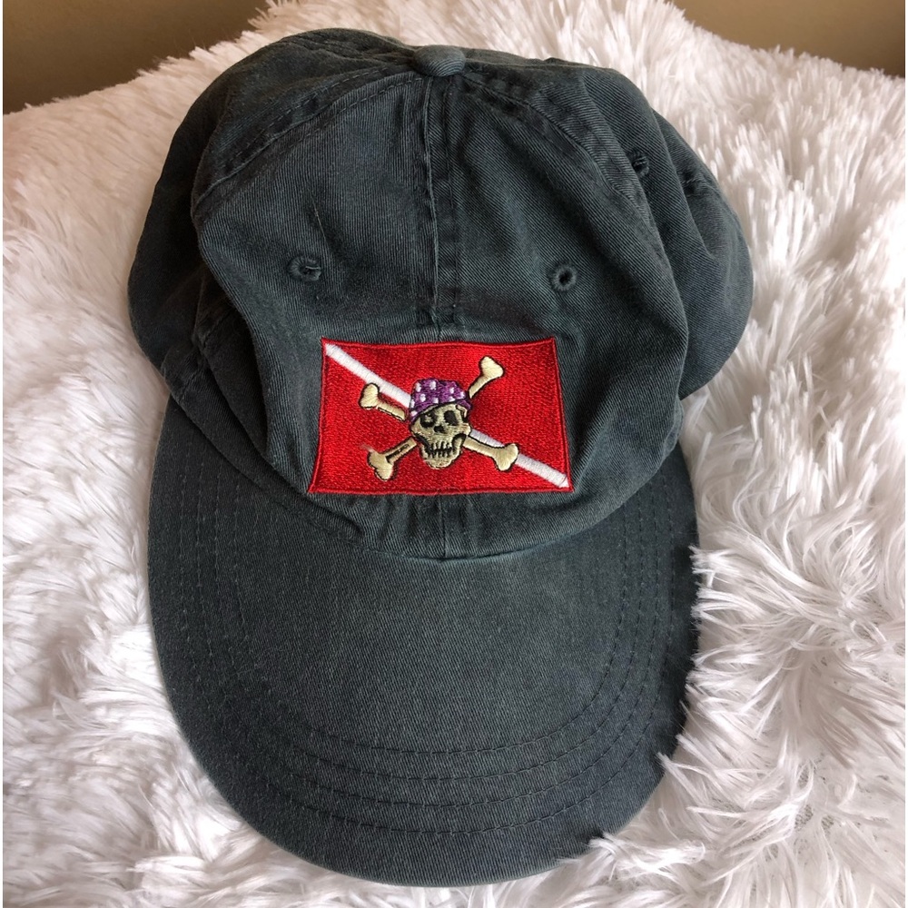 Skull Crossbones Hat